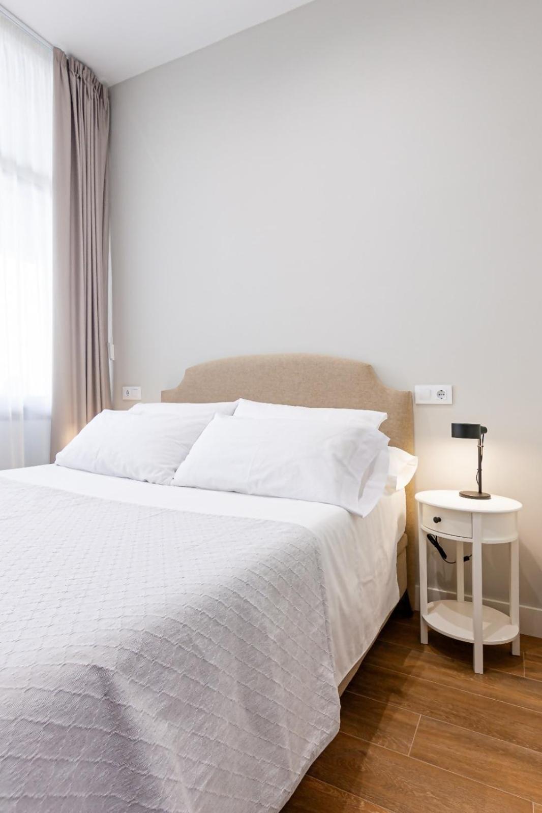 Av Gijon Poniente Playa Apartment Exterior foto